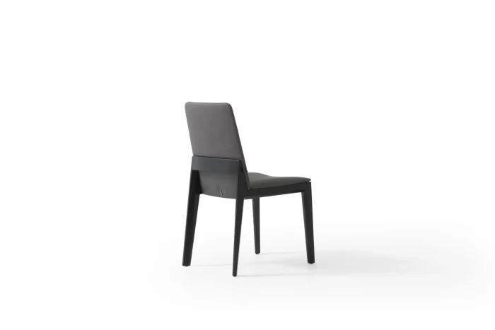 line chair black 2 2048x1366 1